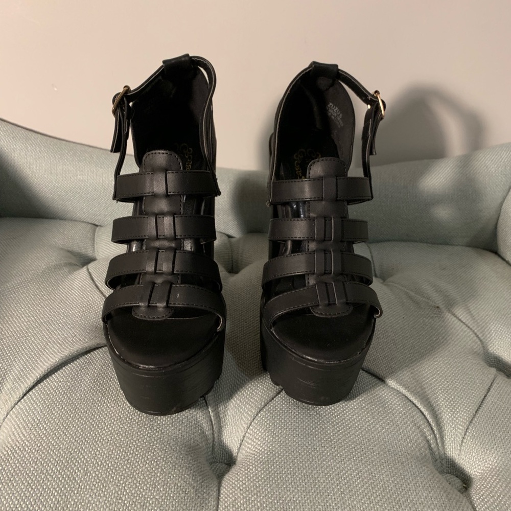 Cute Black Summer Heels